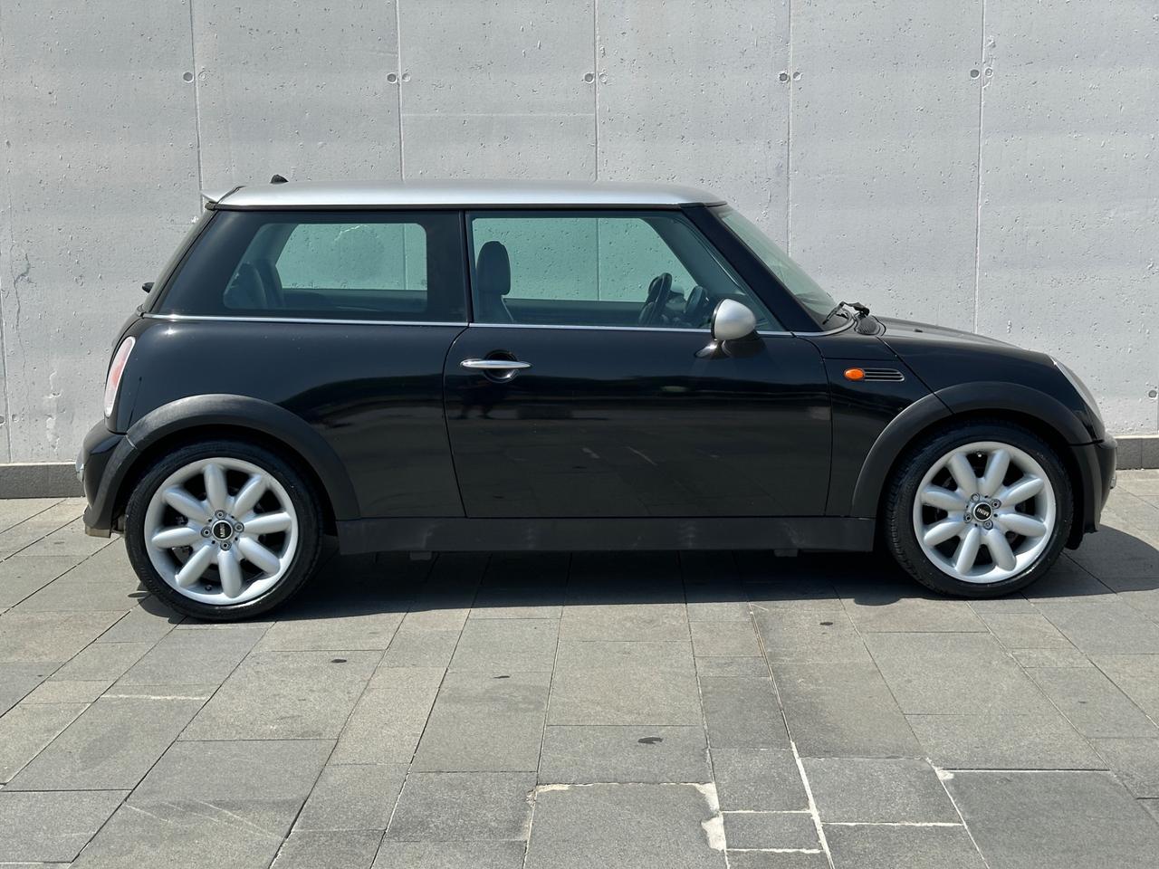 Mini 1.6 16V Cooper Neopatentati