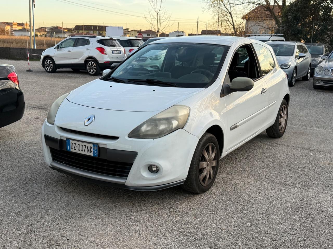 Renault Clio 1.2 16V 3 porte Confort