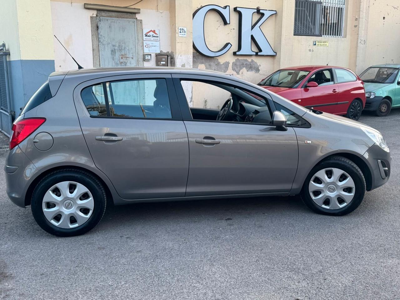 Opel Corsa 1.2 85CV 5 porte GPL-TECH Edition