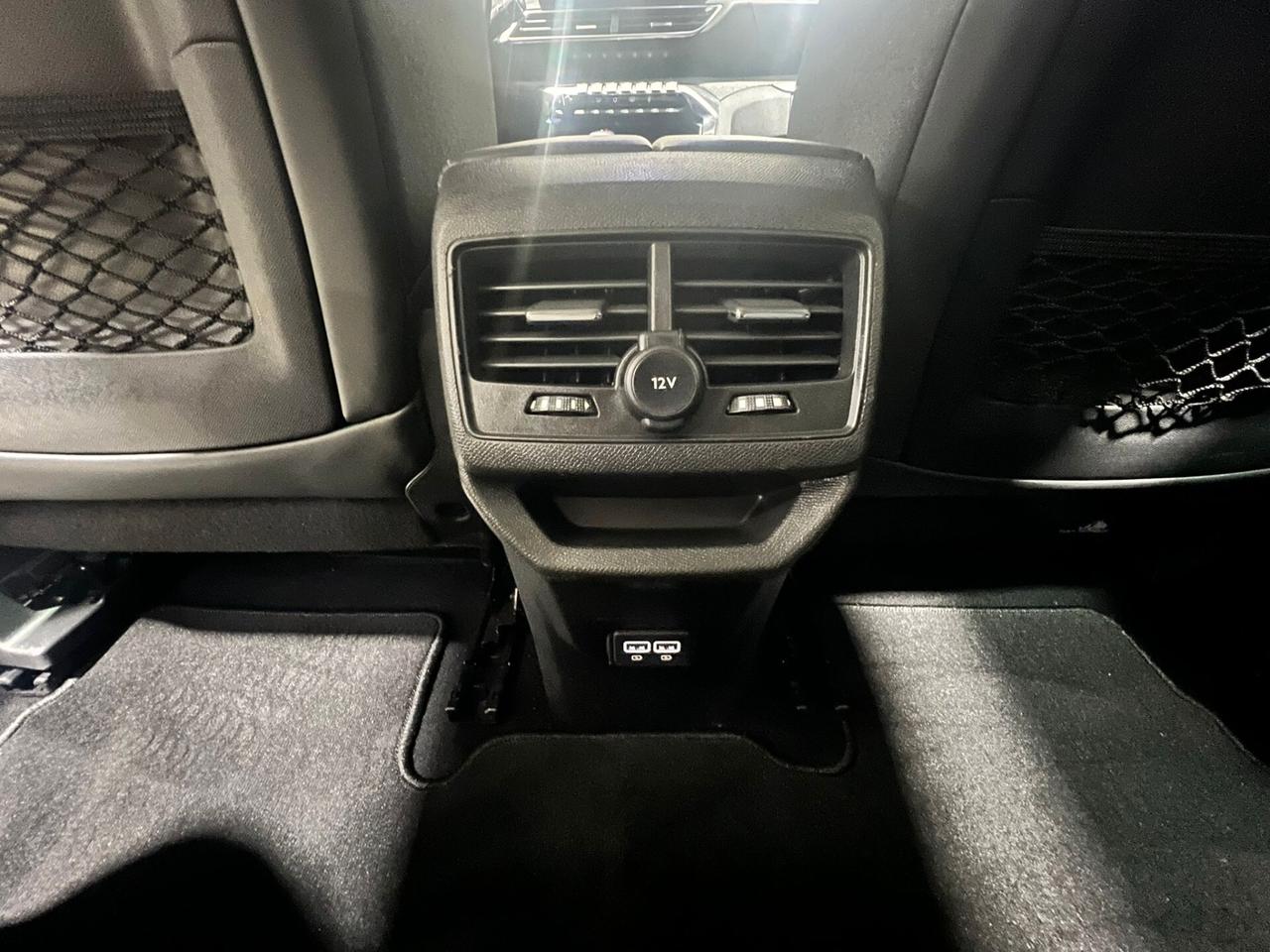 Peugeot 3008 BlueHDi 130 S&S EAT8 Allure Pack (AUTOCARRO N1)