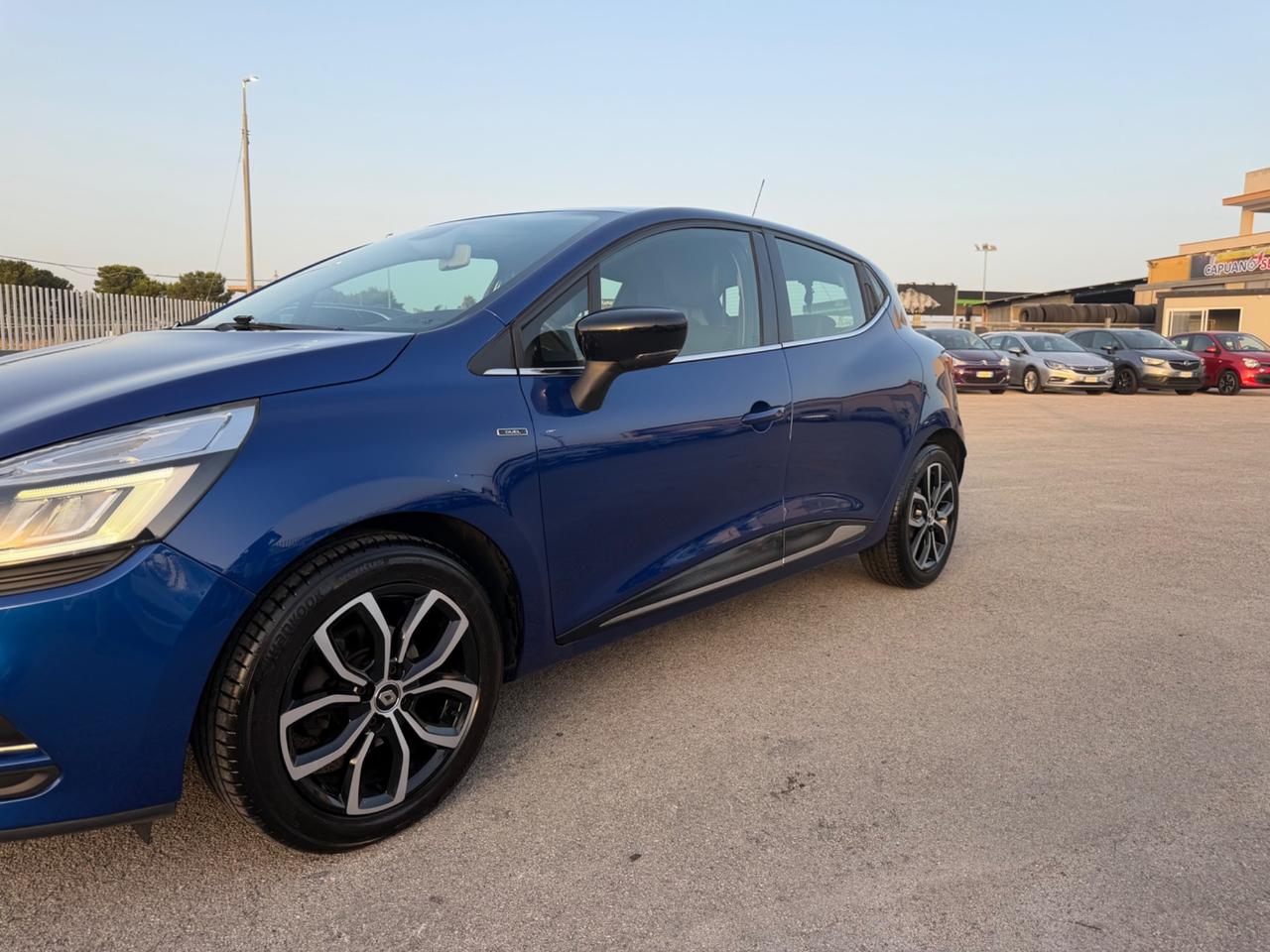RENAULT CLIO 0.9 TCe 90 CV DUEL FUL LED PELLE MY18