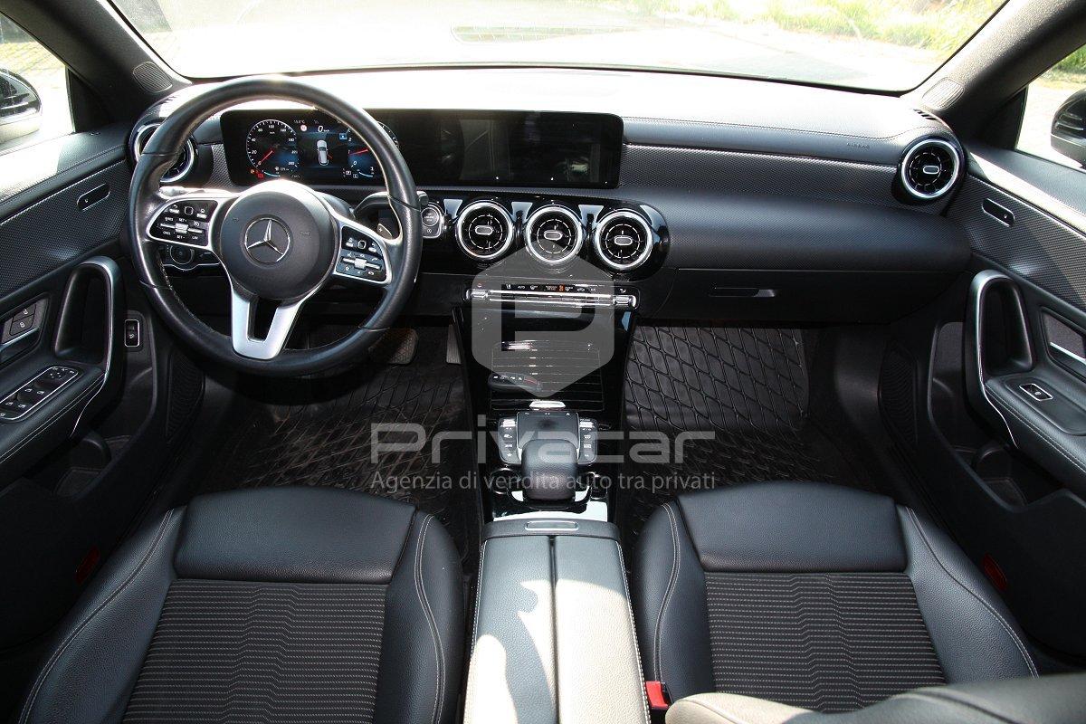 MERCEDES CLA 180 Automatic Shooting Brake Executive