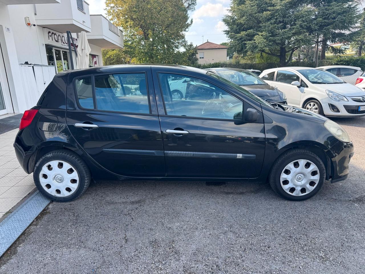 Renault Clio 1.2 16V 5 porte Le Iene