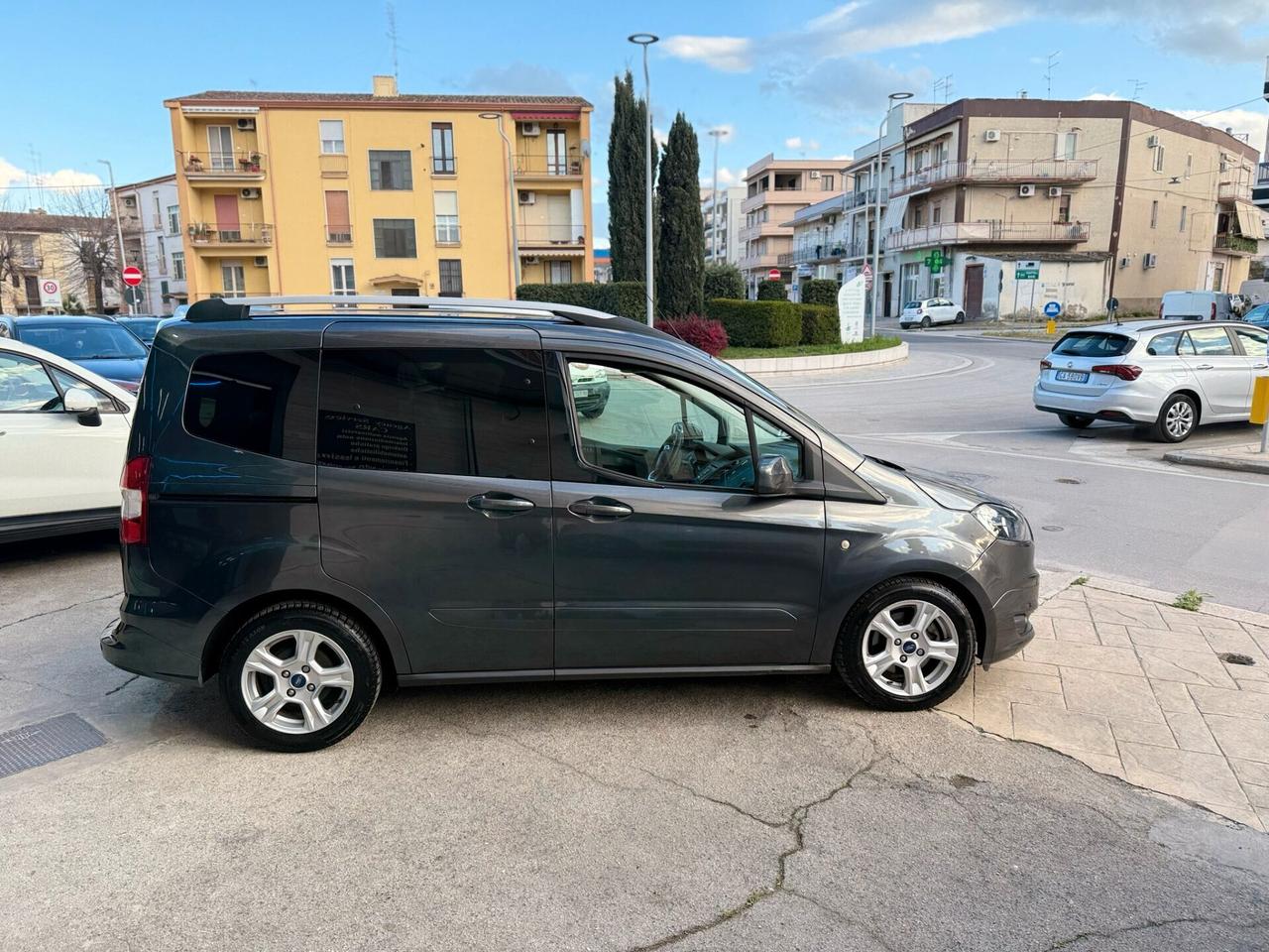 Ford Tourneo Courier Tourneo Courier 1.5 TDCI 75 CV N1