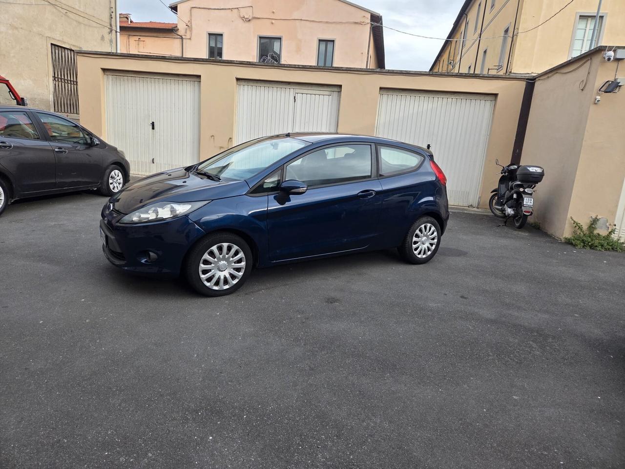 Ford Fiesta 1.4 TDCi 70CV 3 porte Titanium perfetta possibilita 12 mesi garanzia neopatentati ok