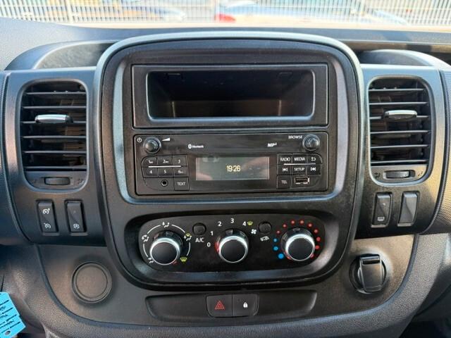 Renault Trafic 2.0 dCi 120 cv P.c T.n Ice 2022