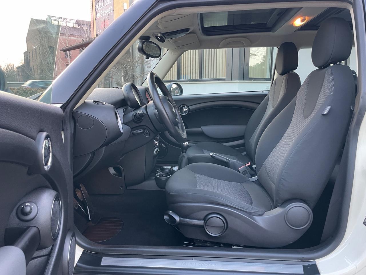 Mini Cooper III R56 Hatchback 1.6 122cv FL