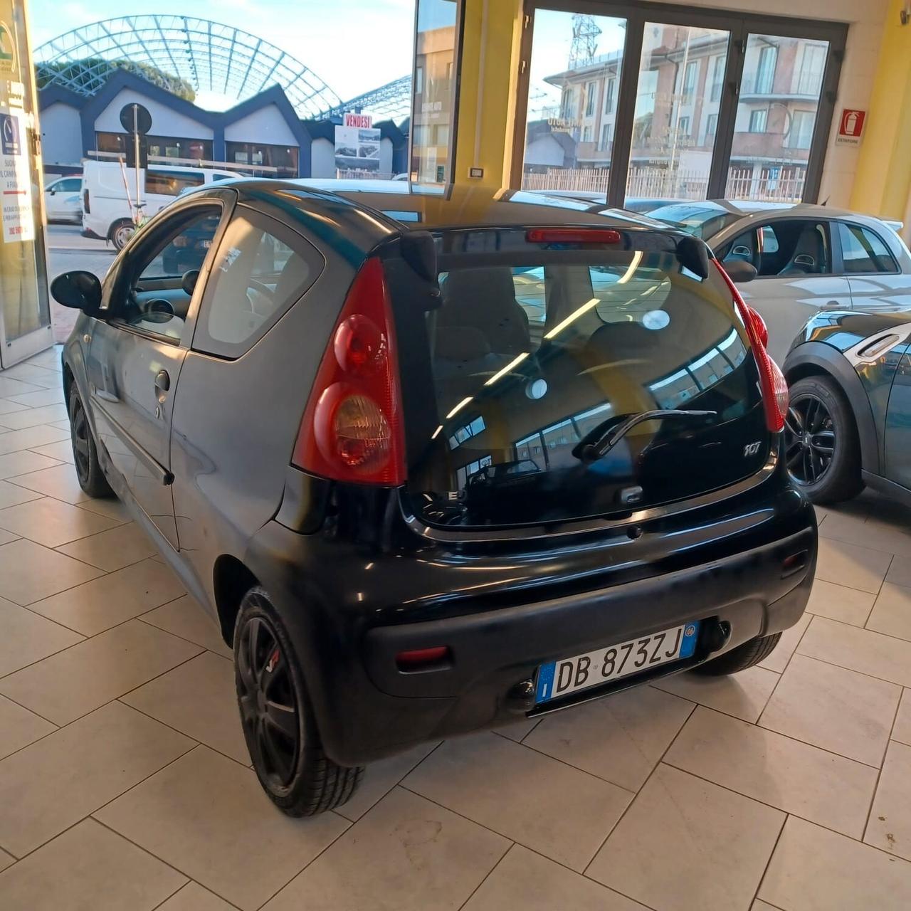 ECONOMICA PEUGEOT 107 1.0 NEOPATENTATI