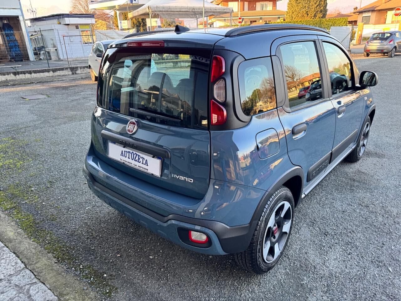 Fiat Panda 1.0 Cross Hybrid