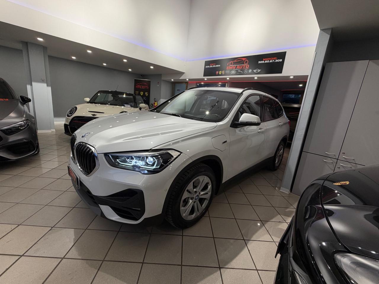 X1 xDrive25e Advantage iva 220 cv