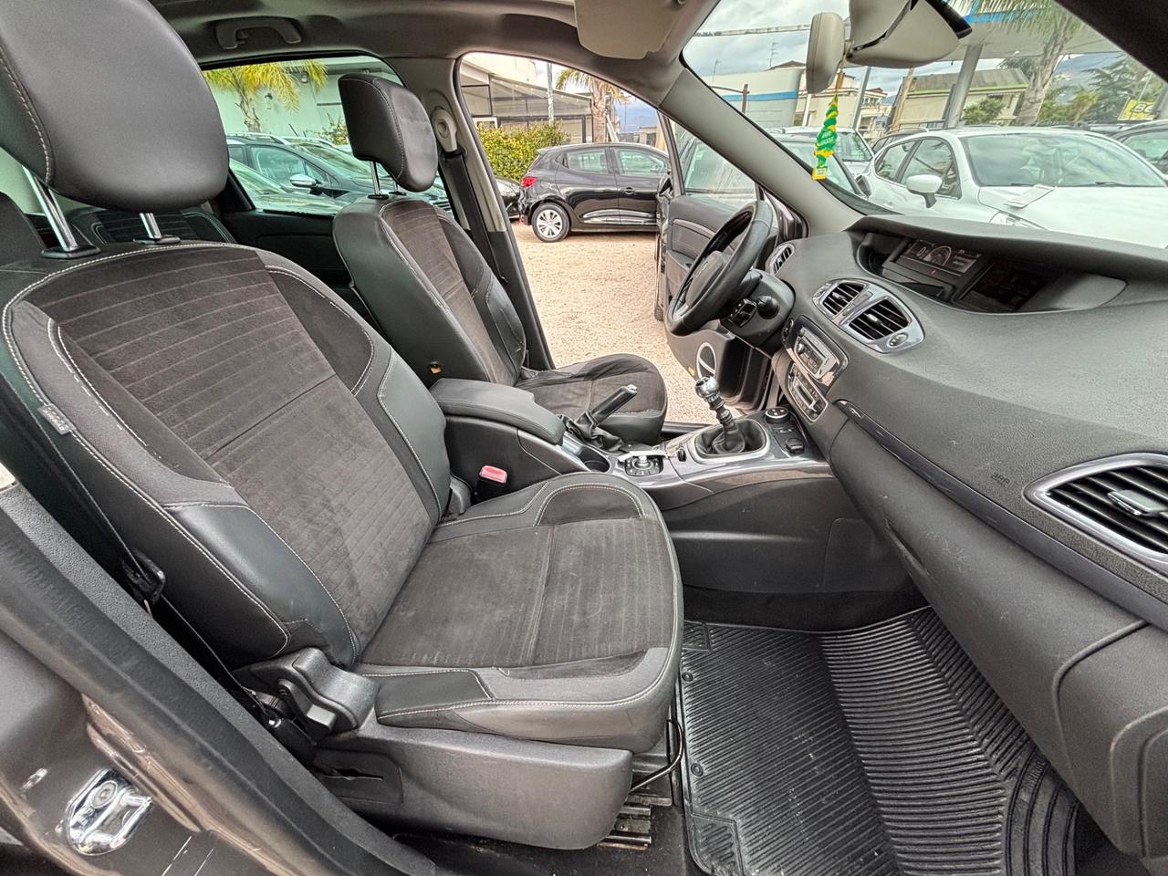 RENAULT SCENIC XMOD CROSS 1.5DCI 110CV TETTO APRIBILE