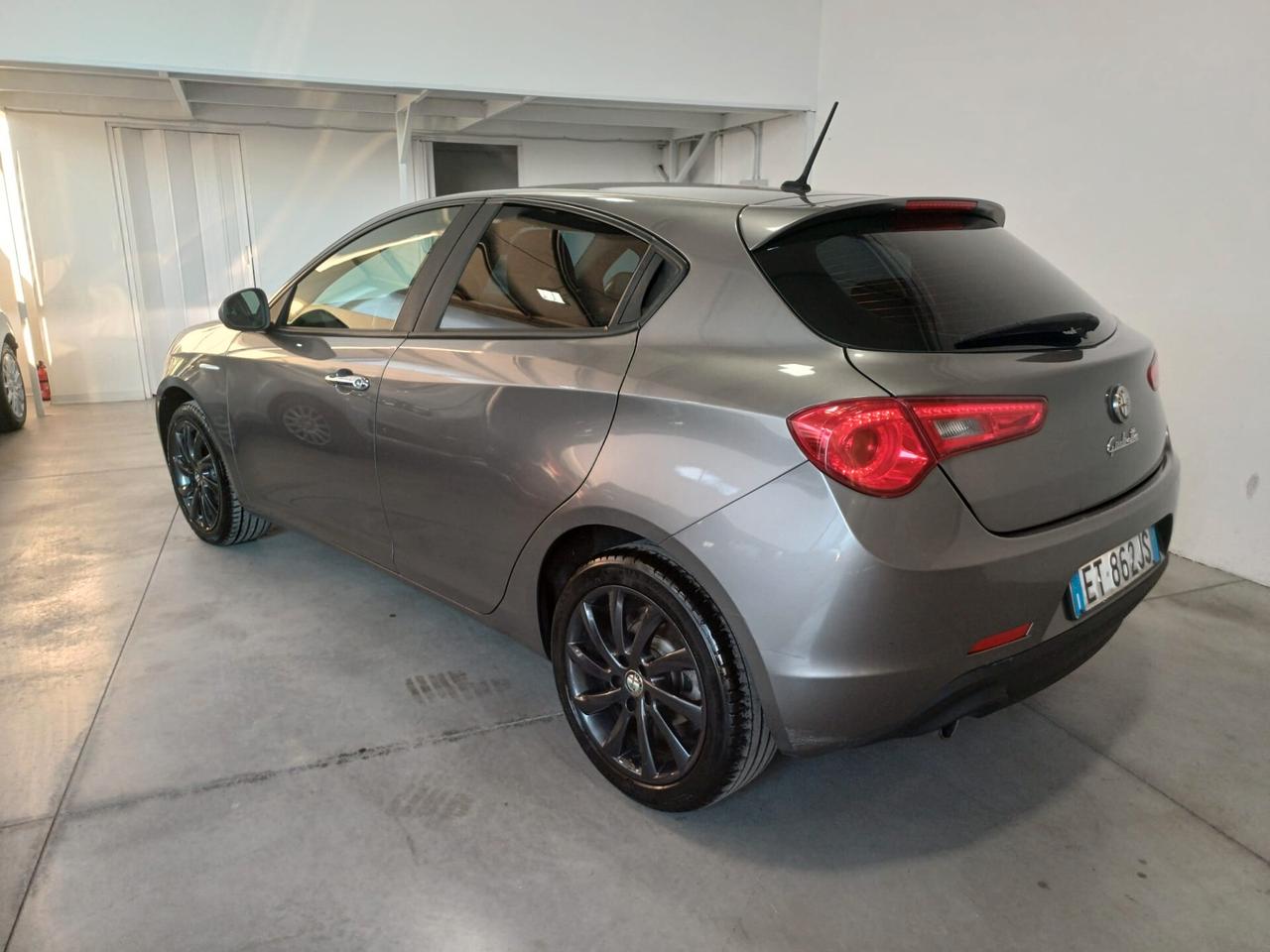Alfa Romeo Giulietta 1.6 JTDm-2 105 CV Super