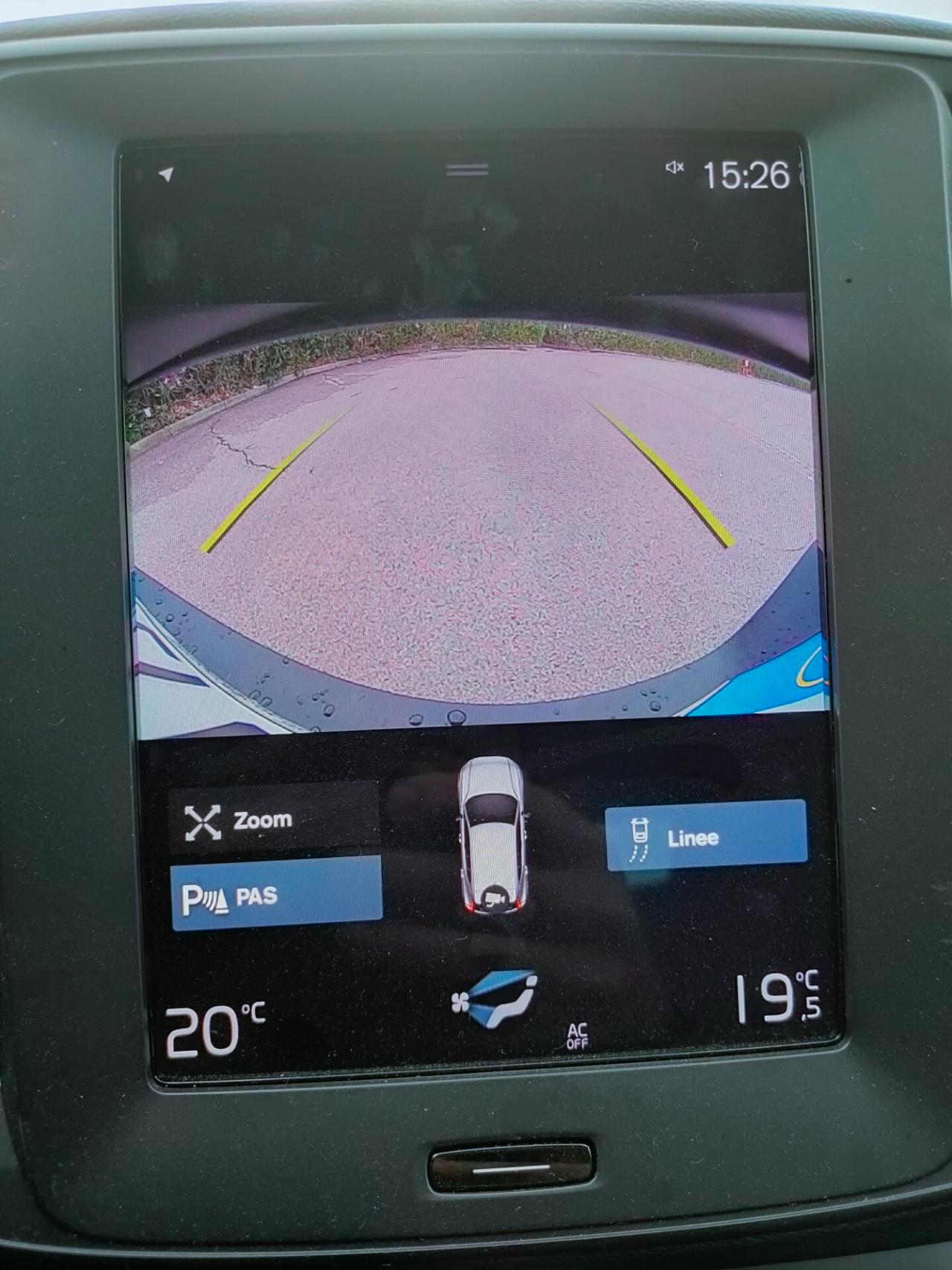 Volvo XC40 D3 Business Plus +RETROCAMERA