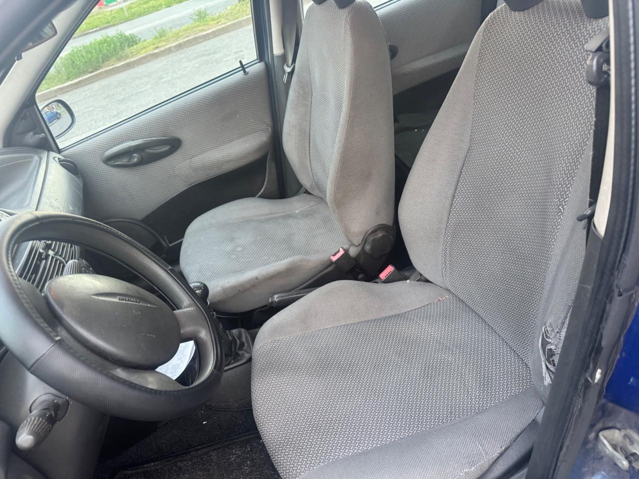 Fiat Punto 1.2i cat 5 porte (SU APPUNTAMENTO)