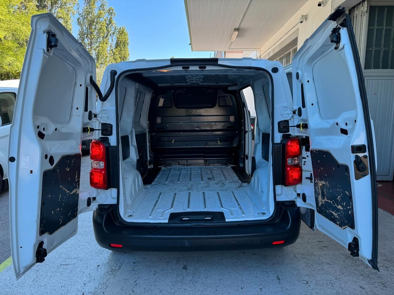 Peugeot Expert 1.5 120CV 3POST L2 GARANZIA 24 MESI