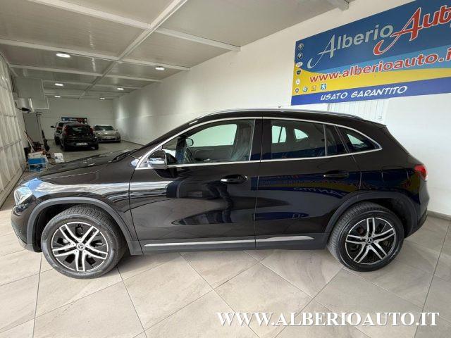 MERCEDES-BENZ GLA 200 d Automatic Sport