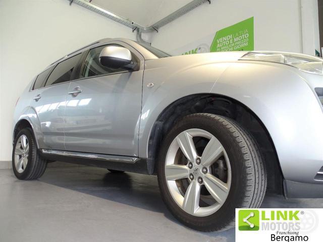 PEUGEOT 4007 2.2 HDi 156CV DCS Féline -7Posti