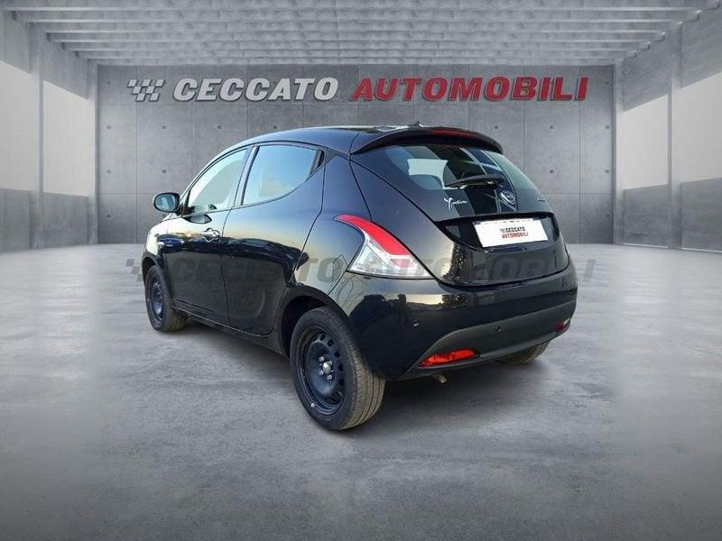 Lancia Ypsilon Ypsilon 1.0 firefly hybrid Silver s&s 70cv 5p.ti