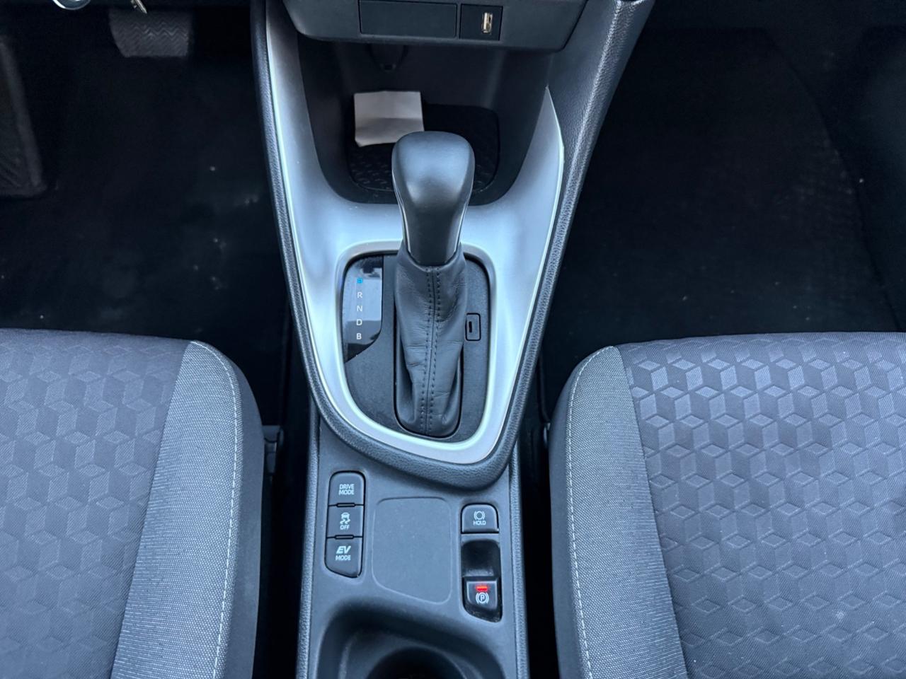 Toyota Yaris 1.5 Hybrid 5P. EURO 6D 2022 NEOPATENTATI