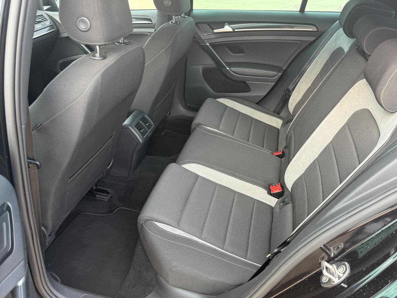 Volkswagen Golf R 2.0 TSI DSG 5p.