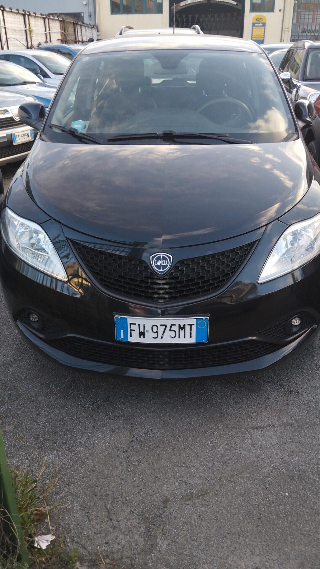 Lancia Ypsilon 1.2 69 CV 5 porte GPL Ecochic Gold