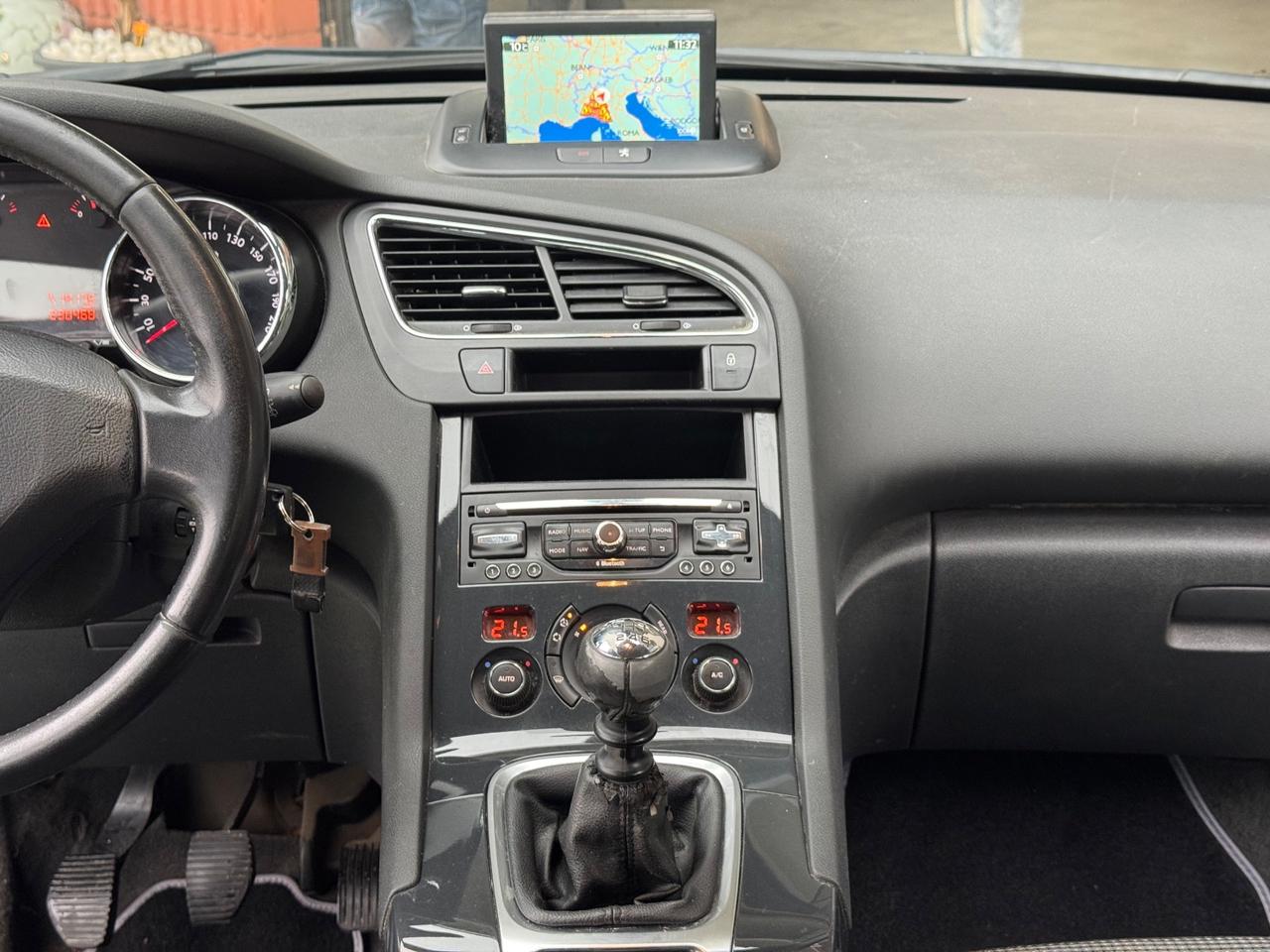 Peugeot 5008 BlueHDi 120 S&S Allure