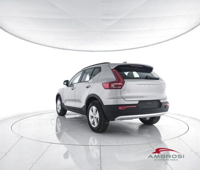 VOLVO XC40 B3 Mild hybrid Benzina Essential