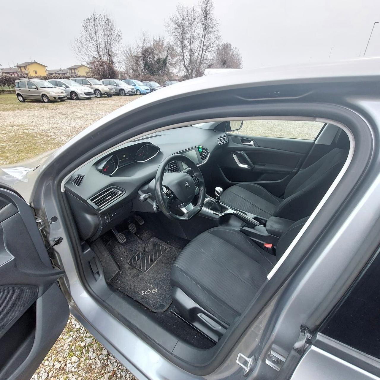 Peugeot 308 1.6 e-HDi 115 CV Stop&Start Business