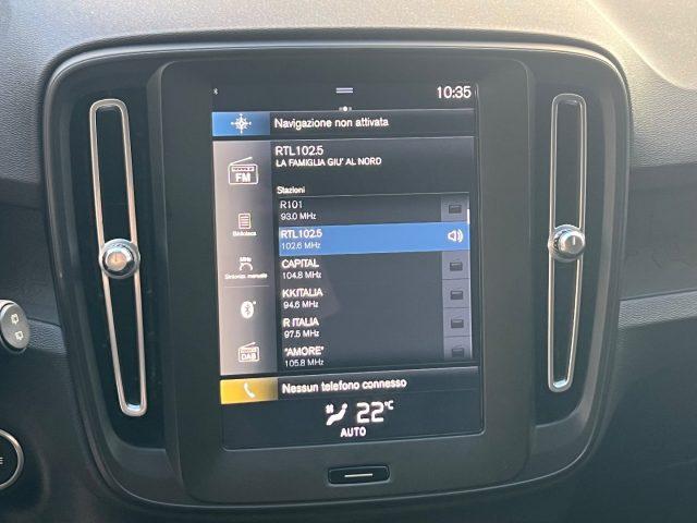 VOLVO XC40 T2 Geartronic Momentum Core