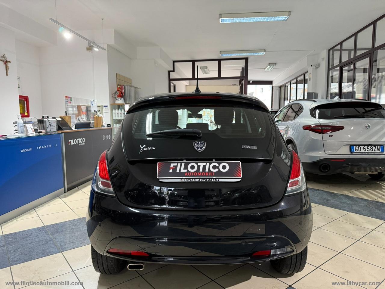 LANCIA Ypsilon 1.0 FireFly 5p.S&S Hybryd Gold CAR PLAY - KIT 5 POSTO - SENSORI DI PARCHEGGIO