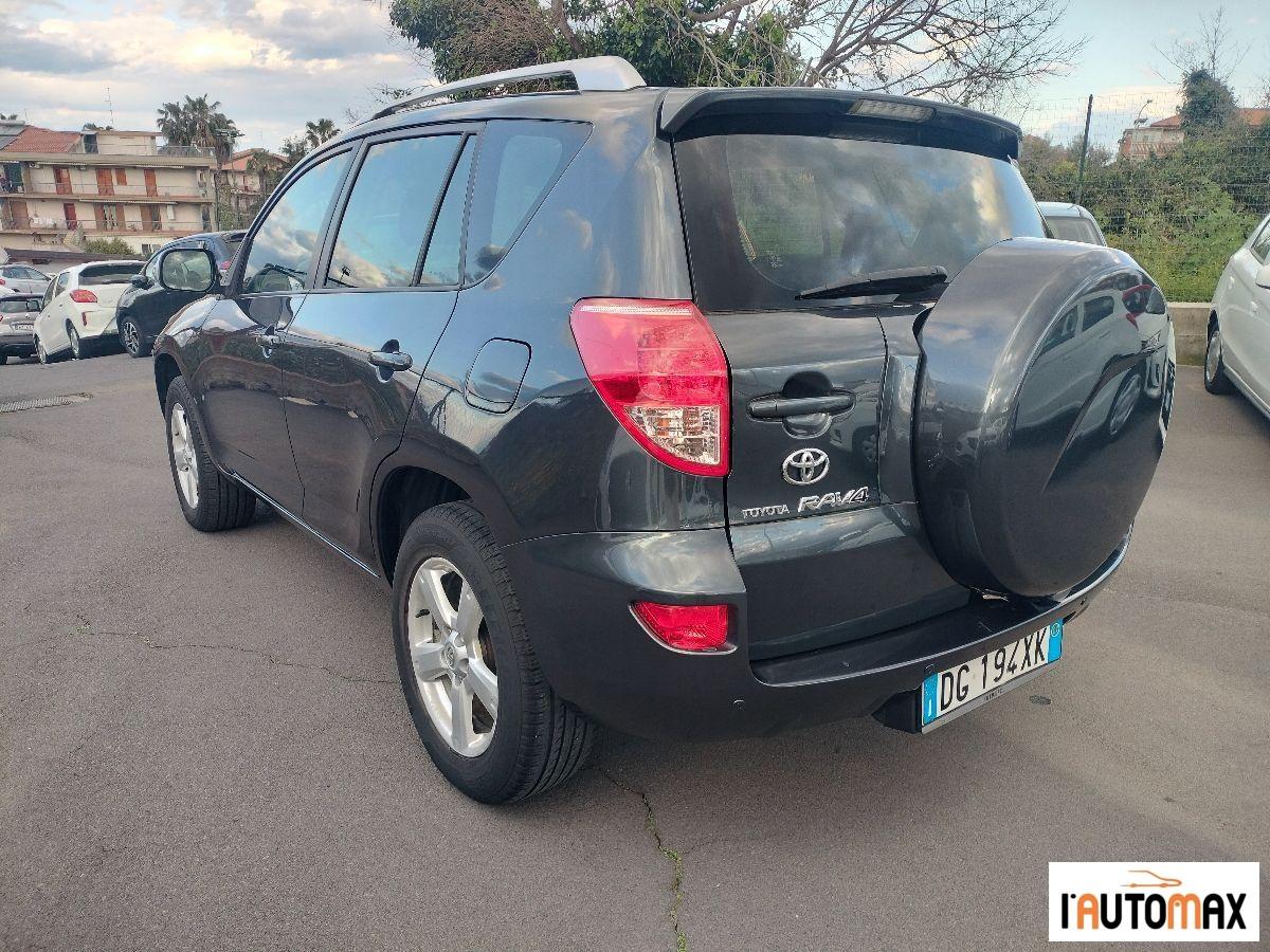 TOYOTA RAV4 2.2 d-4d 136cv