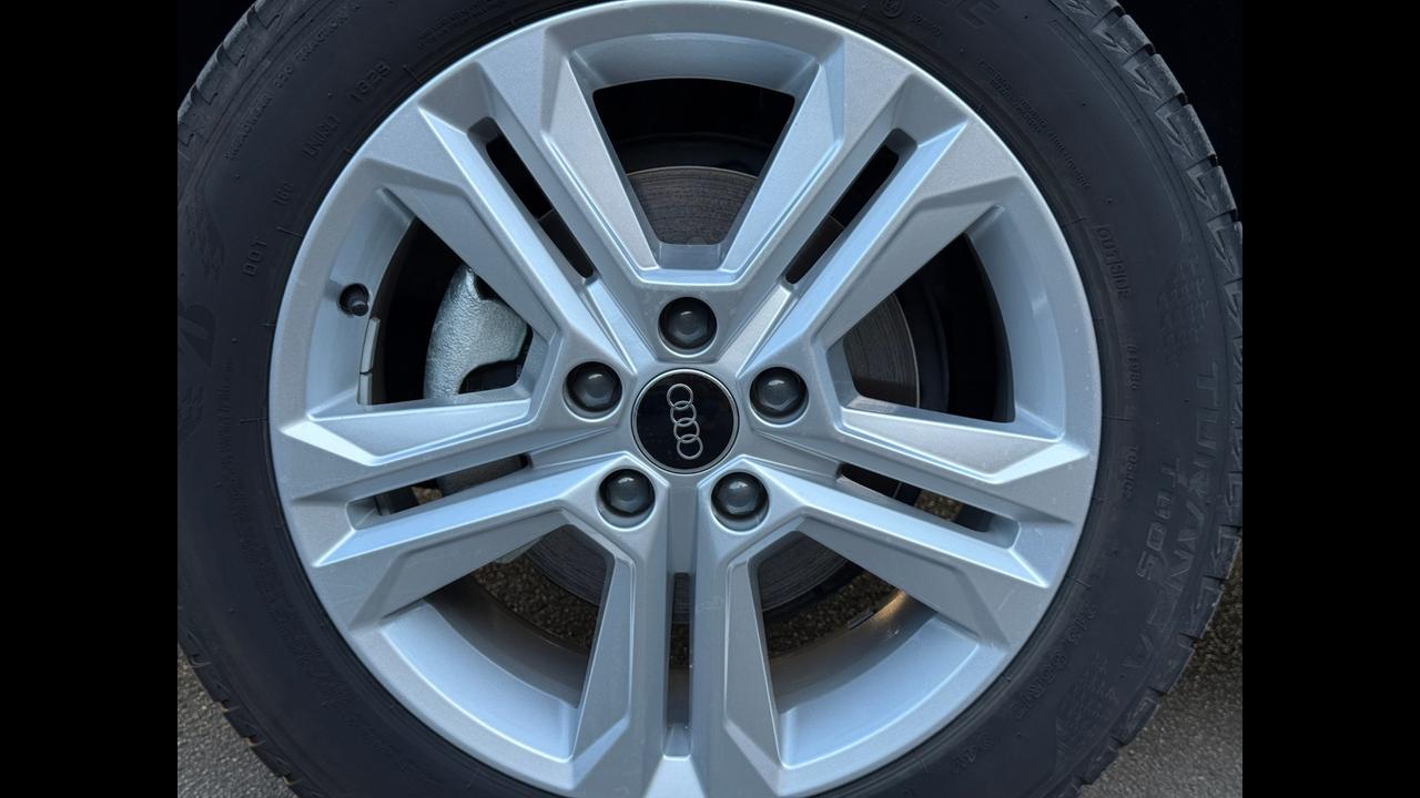 Audi Audi Q2 Business Advanced 30 TFSI 85(116) kW(CV) 6-marce