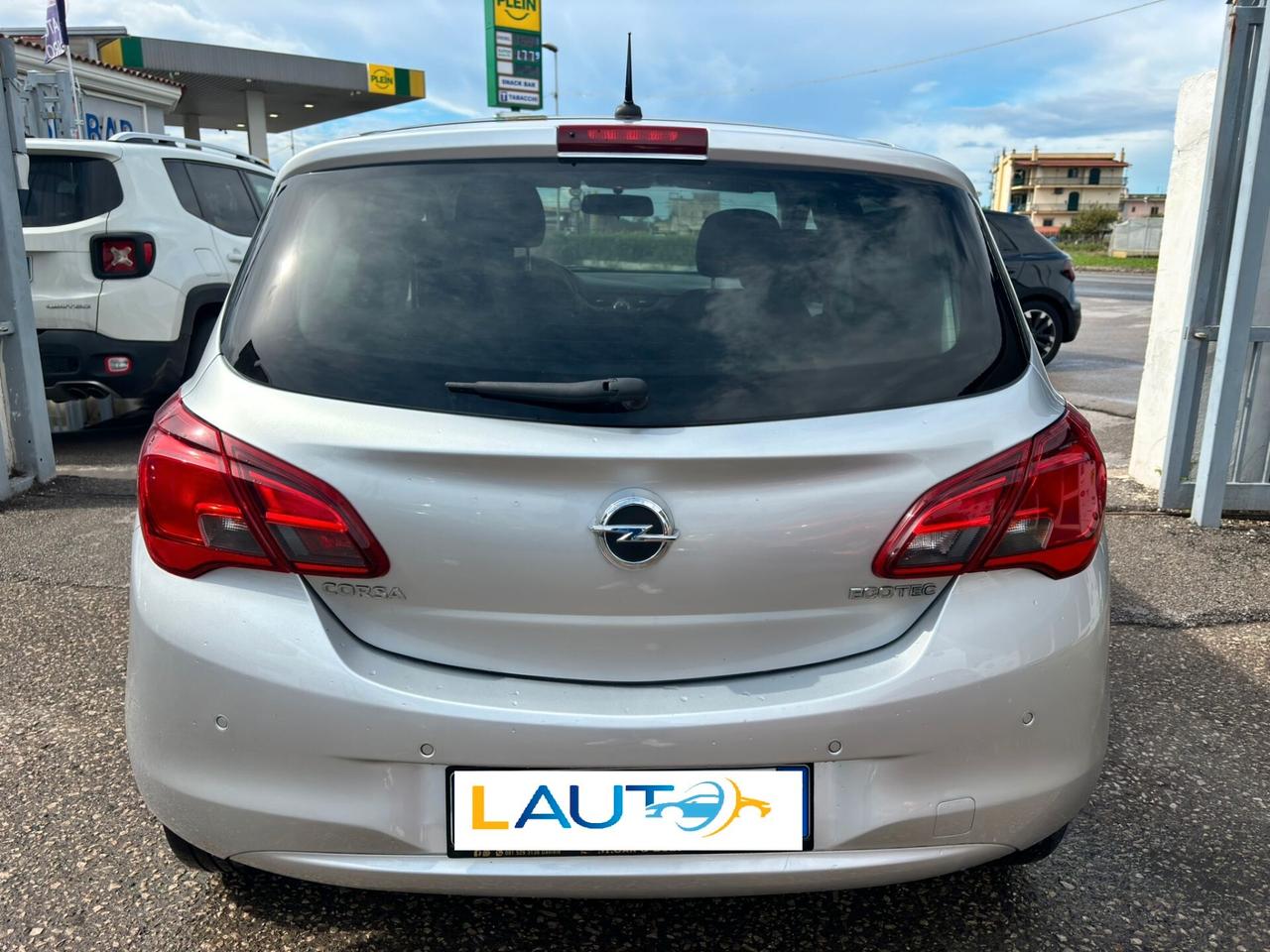 Opel Corsa 1.4 90CV GPL di serie