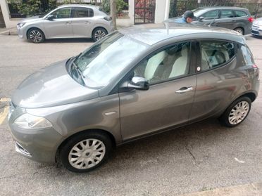 Lancia Ypsilon 1.2 69 CV 5 porte GPL Ecochic Elefantino