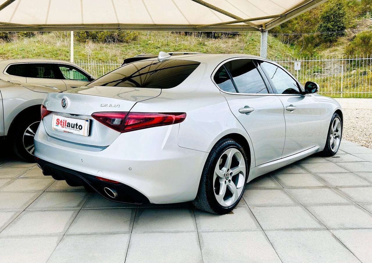 Alfa Romeo Giulia 2.2 Turbodiesel 190 CV AT8 Executive