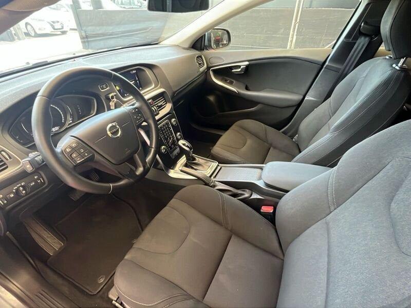 Volvo V40 D2 Geartronic Kinetic