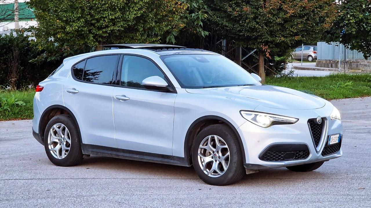 Alfa Romeo Stelvio 2.2 Turbodiesel 190 CV AT8 Q4