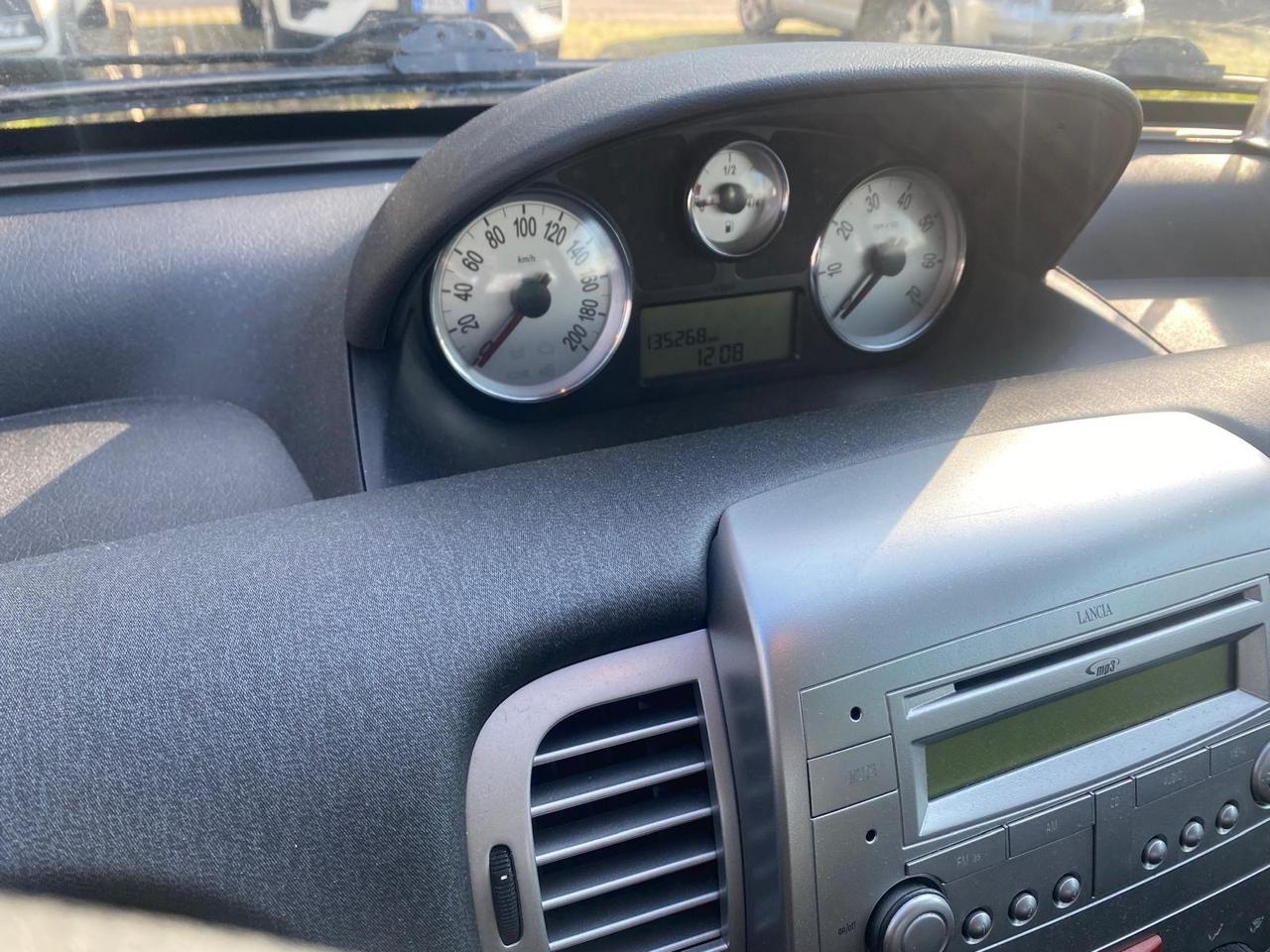 Lancia Ypsilon 1.2 Oro