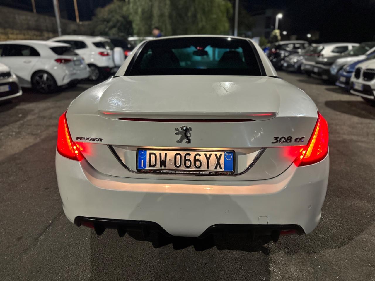 Peugeot 308 2.0 HDi 140CV CC Féline