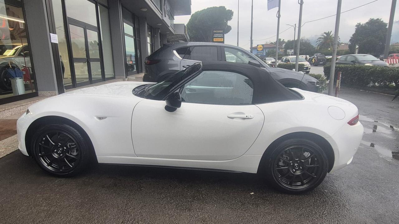 Mazda MX-5 1.5L Skyactiv-G Homura