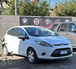 Ford Fiesta 1.4 16V 5p. Bz.- GPL Titanium Bs.