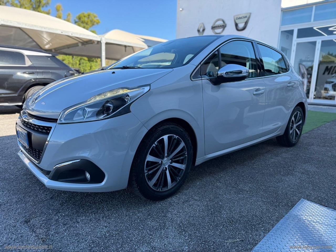 PEUGEOT 208 BlueHDi 75 5p. Allure