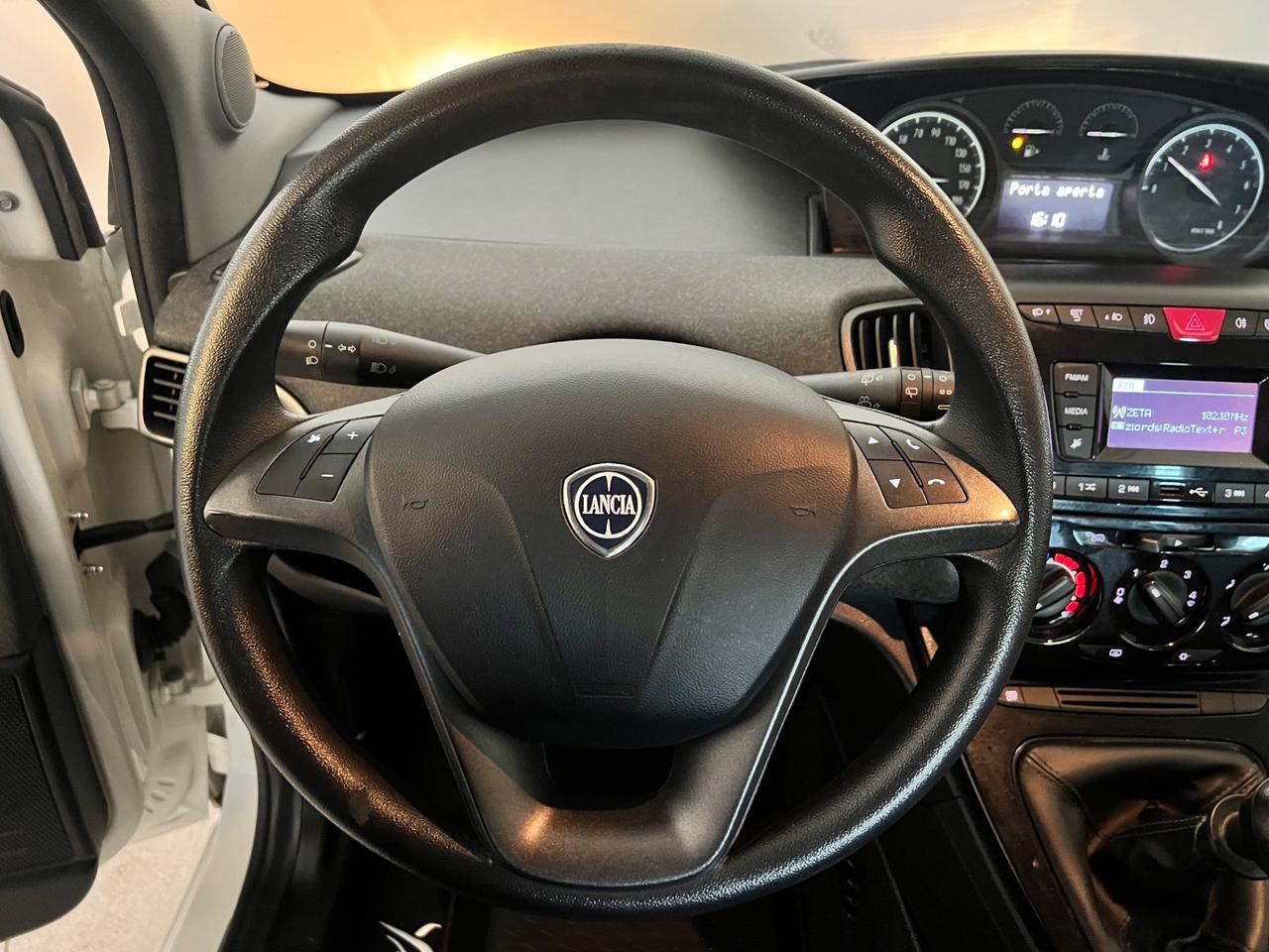 Lancia Ypsilon 1.2 69 CV 5 porte S&S Elefantino Blu
