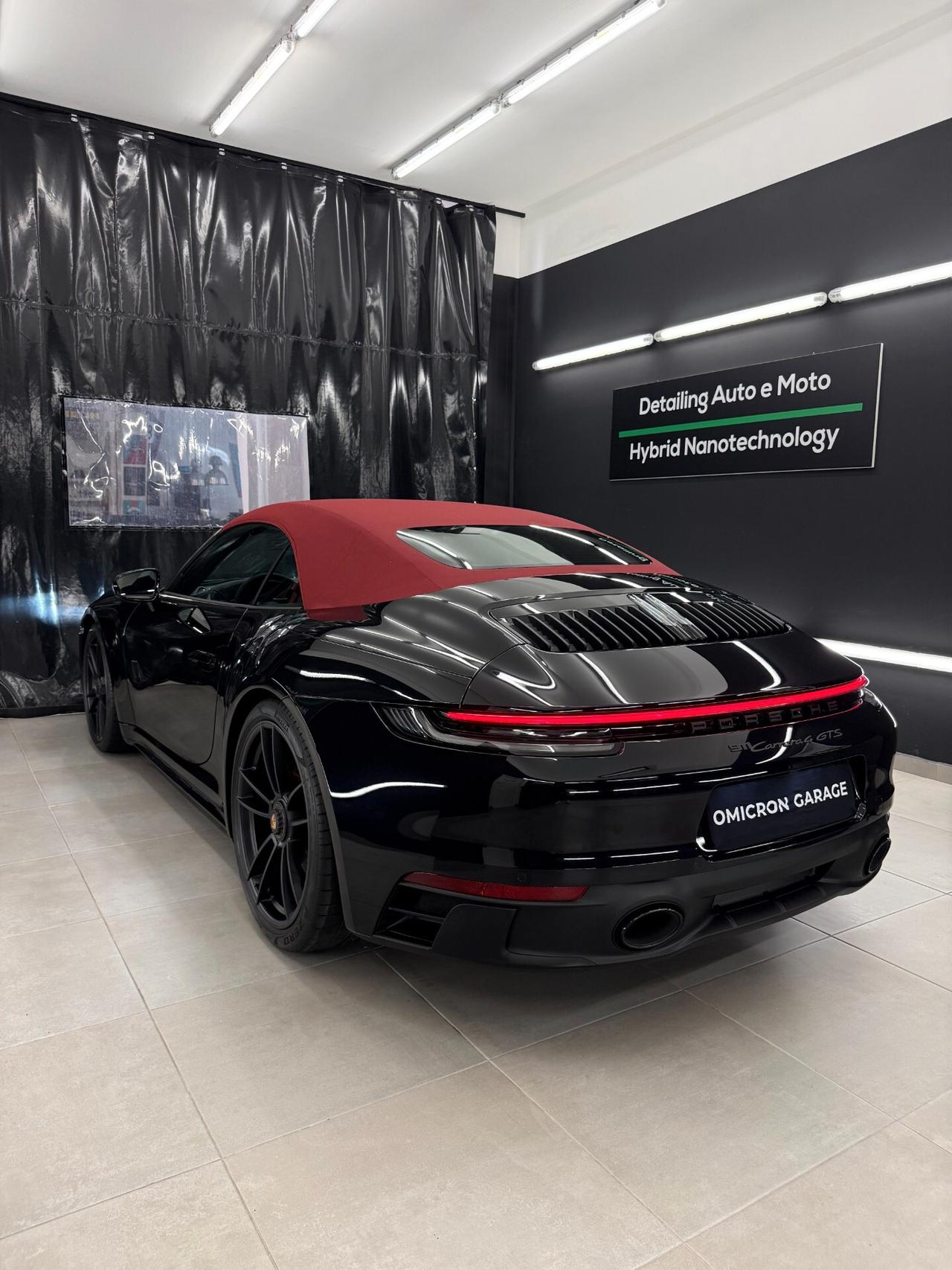 Porsche 911 Carrera 4 GTS Cabriolet