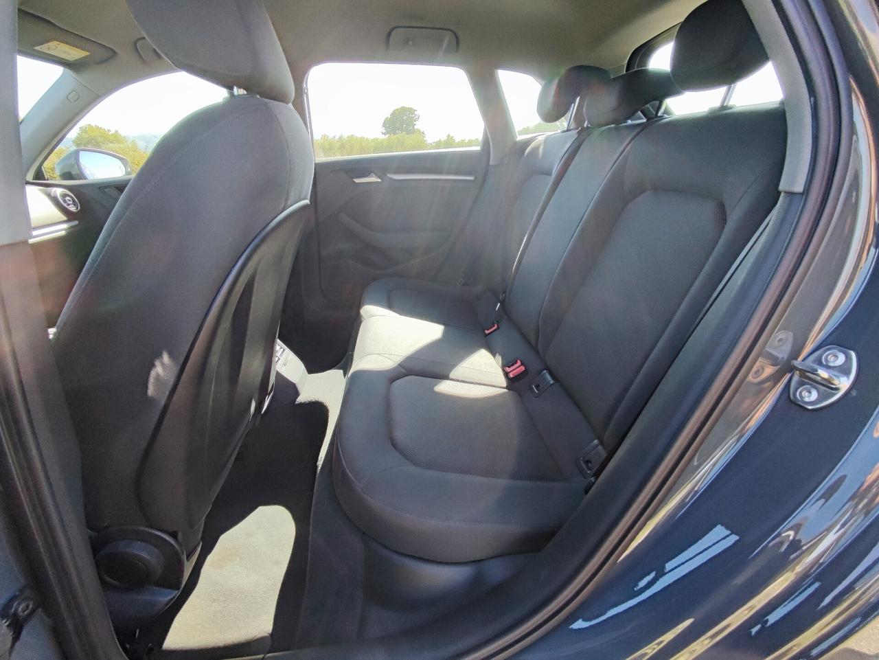 Audi A3 SPB 30 TFSI Business