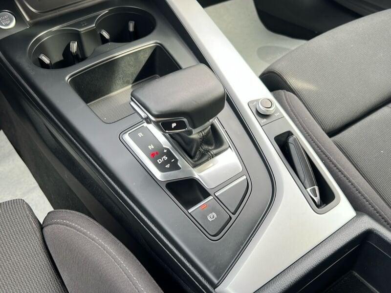 Audi A4 A4 Avant 35 TDI/163 CV S tronic S line edition