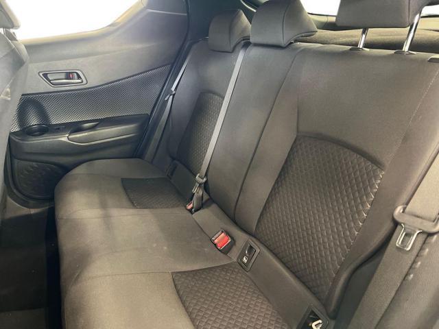 TOYOTA C-HR 1.8 Hybrid E-CVT Active