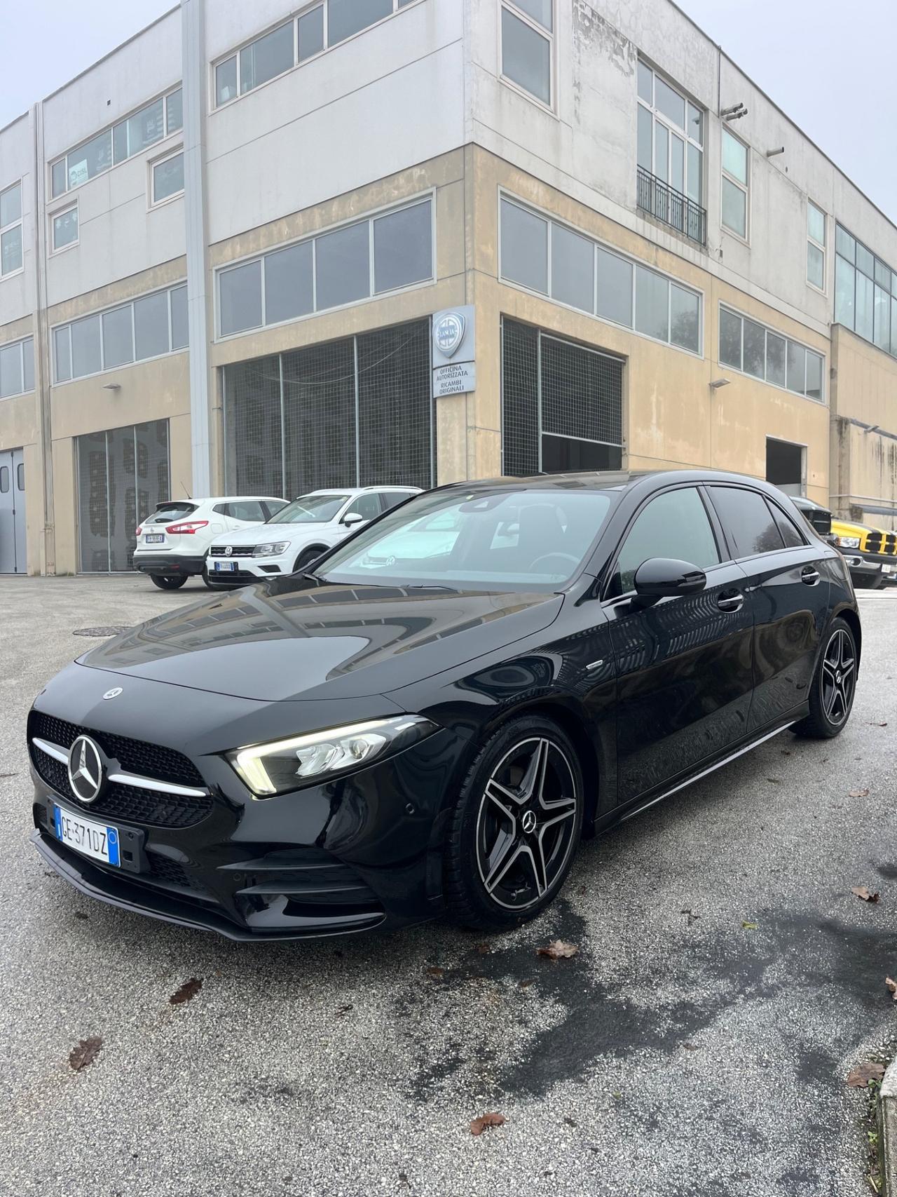 Mercedes-benz A 180 d Automatic Premium NIGHT EDITION