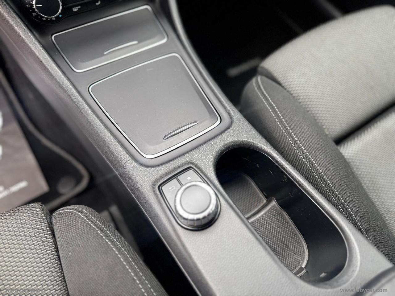 MERCEDES-BENZ GLA 180 Executive