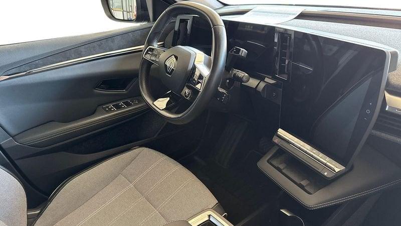 Renault Megane E-Tech Electric techno 220cv comfort range AC22